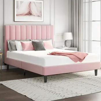 Каркас кровати с бархатной обивкой и изголовьем с вертикальным каналом, розовый