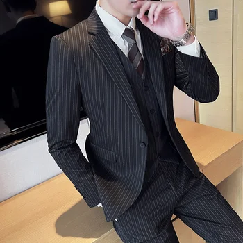 Мужской костюм в тонкую полоску 2023 года (костюм + жилет + брюки) Модное британское высококачественное корейское тонкое красивое деловое платье-футляр из трех частей