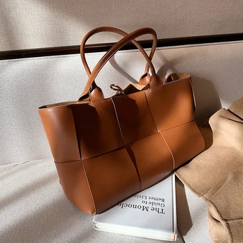 Плетеные сумки большой емкости из искусственной кожи для женщин, осенняя модная однотонная сумка 2020 года, женская дорожная сумка-тоут
