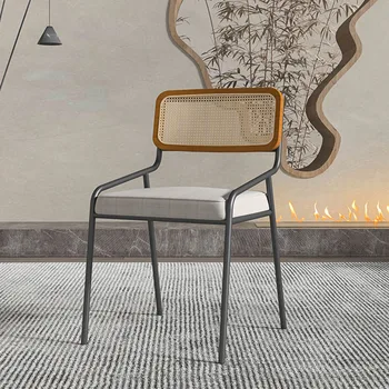 Современные стулья для отдыха с черными металлическими ножками, минималистичные Уникальные обеденные стулья итальянского дизайнера в скандинавском стиле с подлокотником, мебель Cadeira